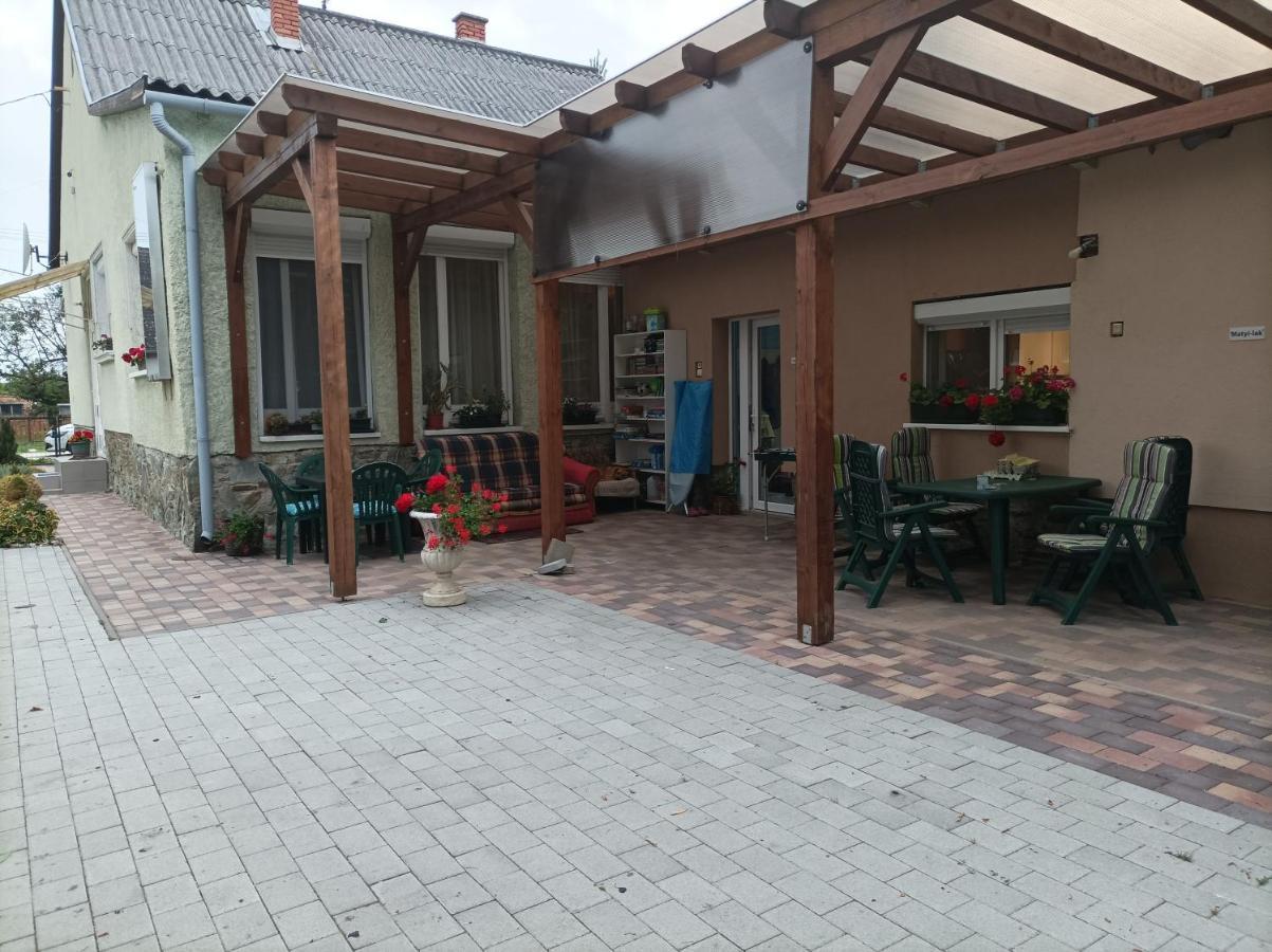 Csilla Apartman Balogunyom Dış mekan fotoğraf